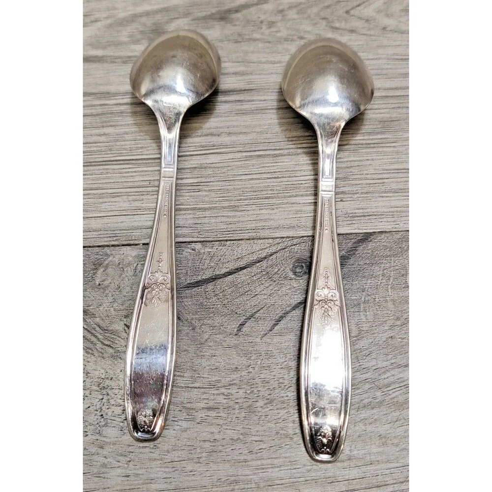 Set of 4 Vintage 1847 Rogers Bros IS Silverplate Spoons Floral Motif Flatware